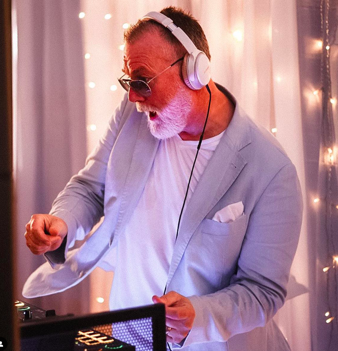 DJ Matthew Bee