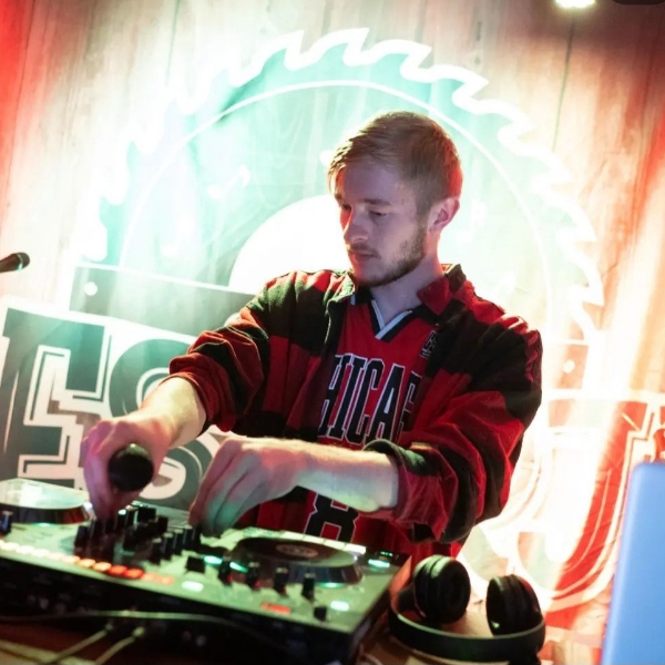 DJ BURGI