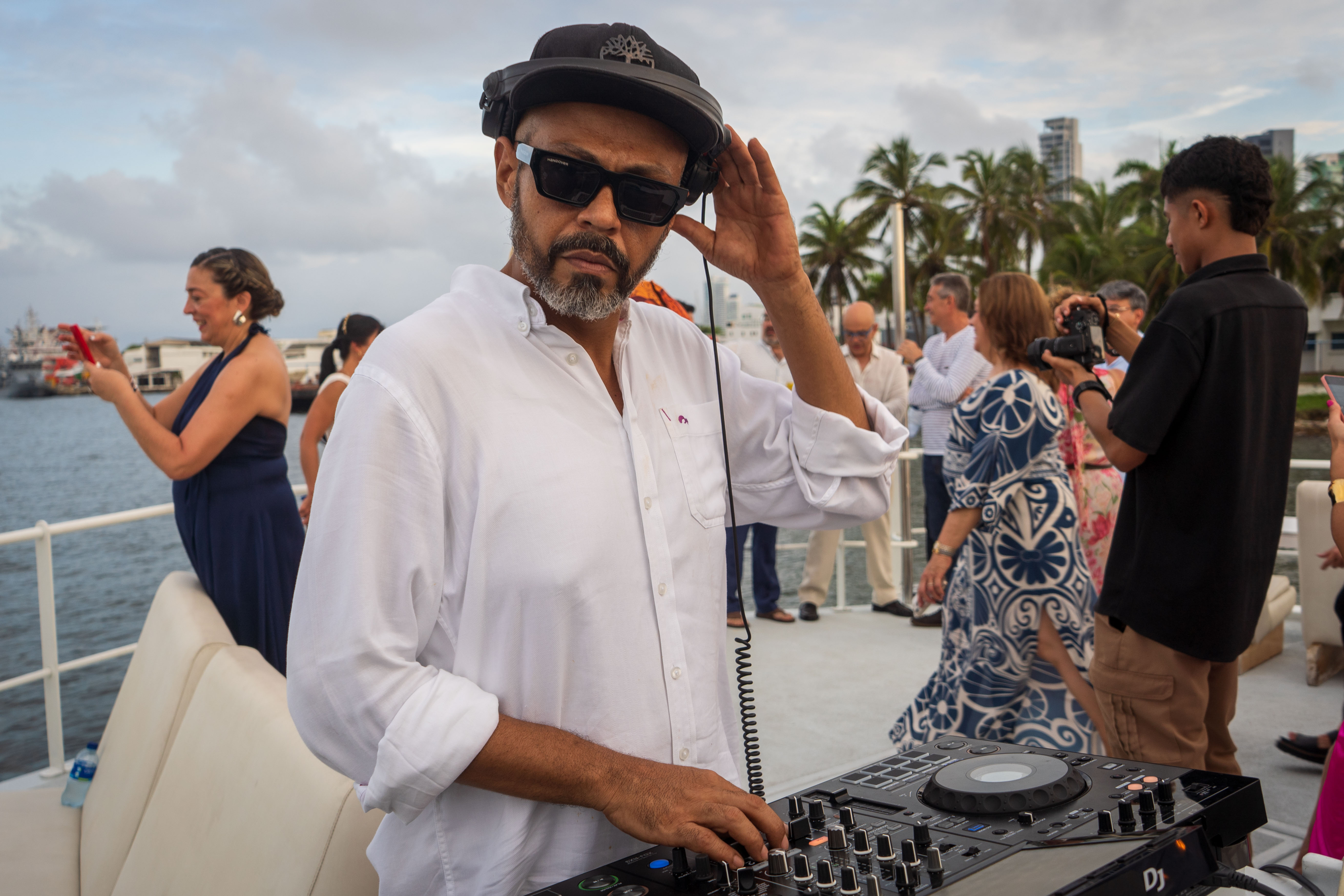 John Vivas Dj