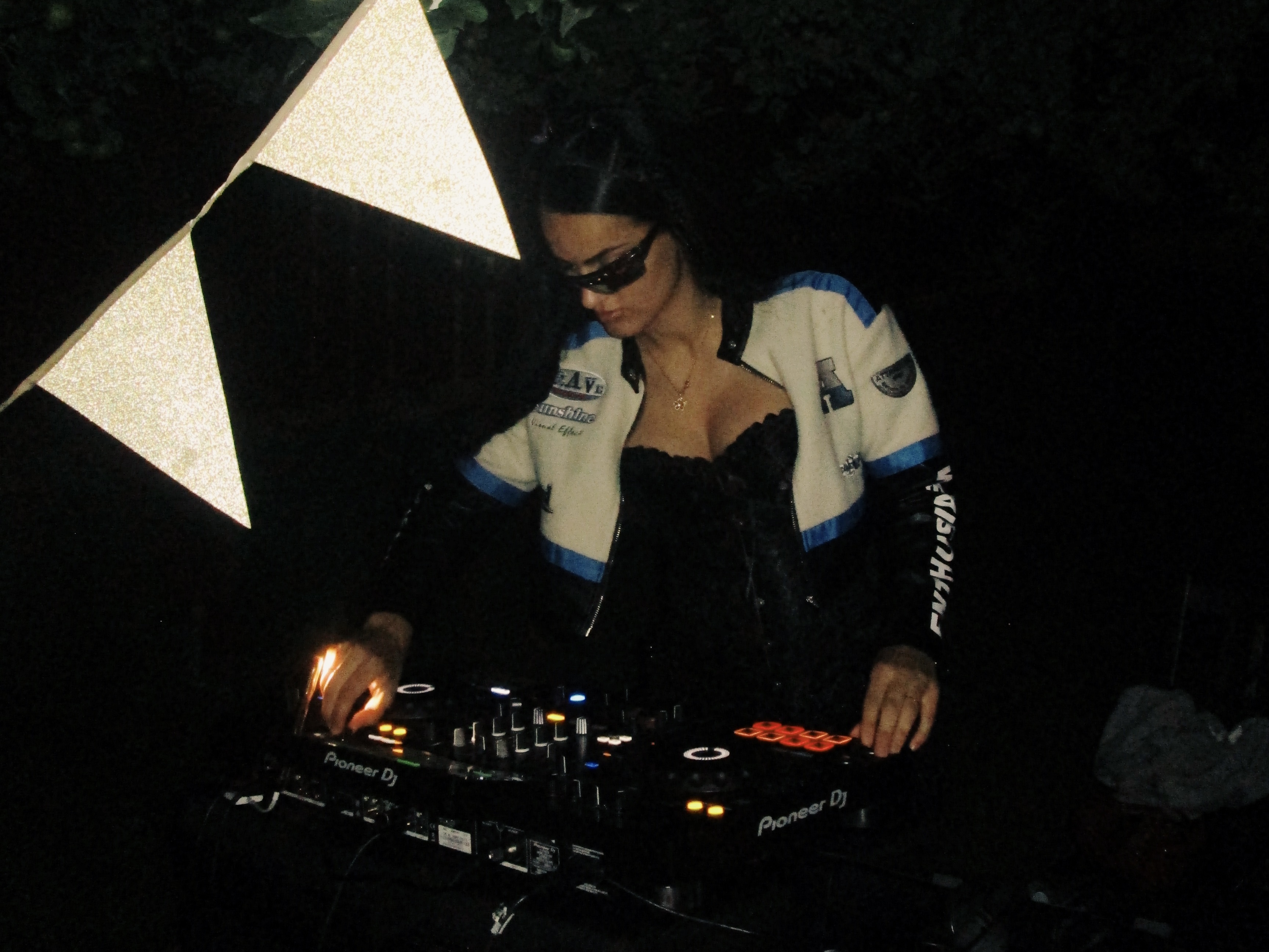 DJ Avin