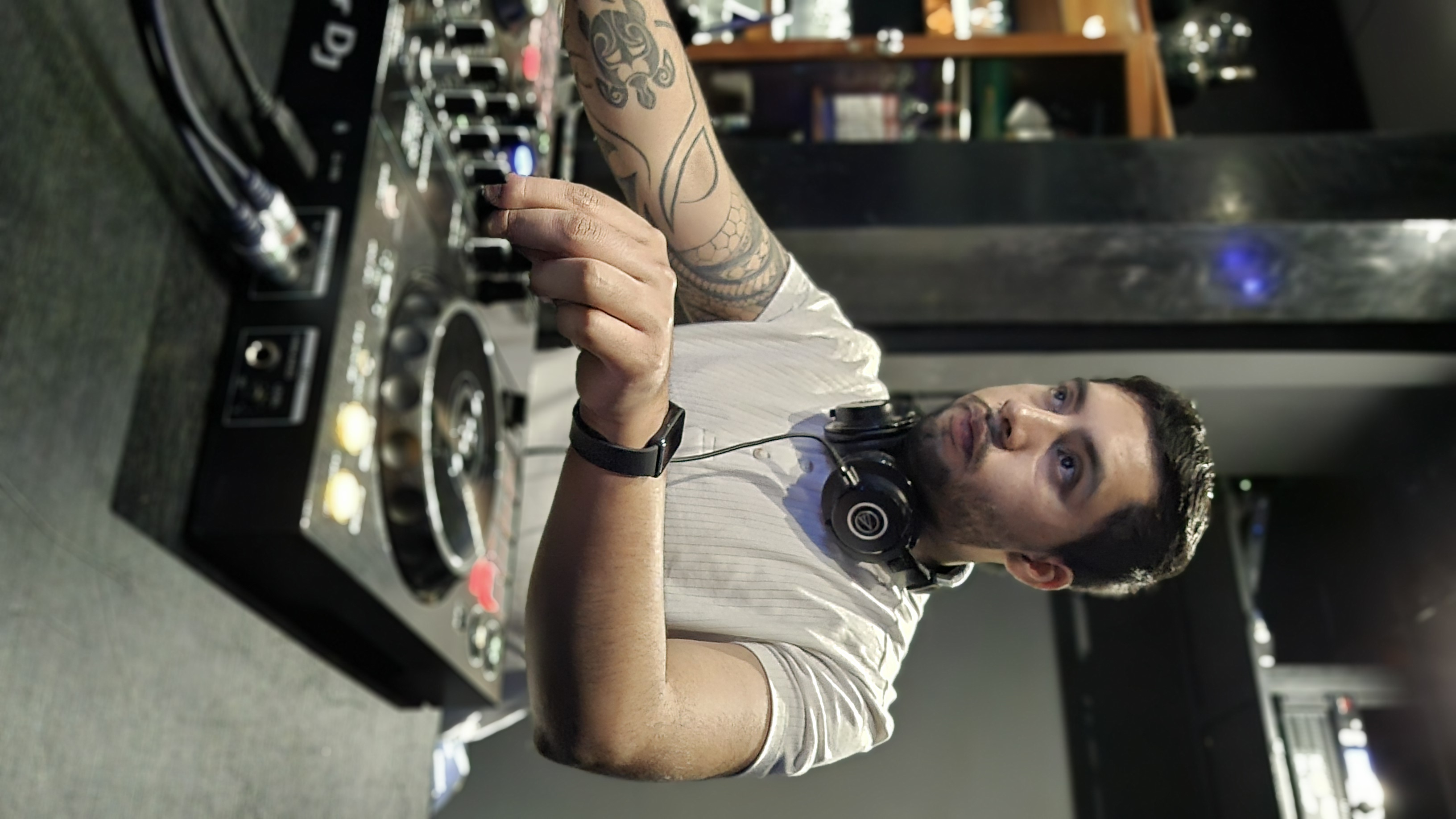 DJ yulian romero