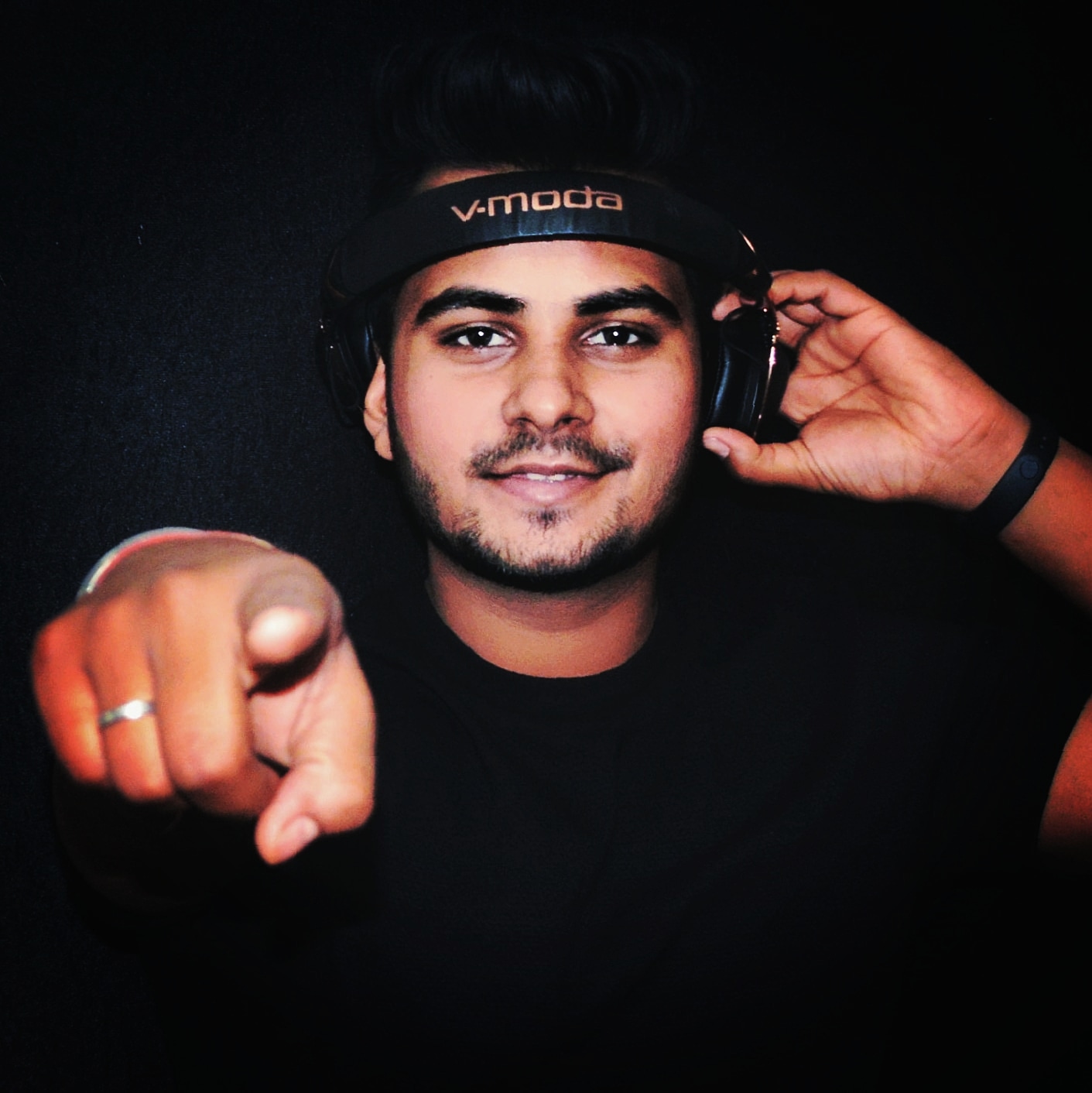 DJ Ravz (Gourav)