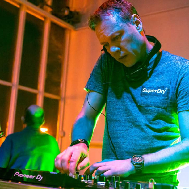 Dj Mikkel