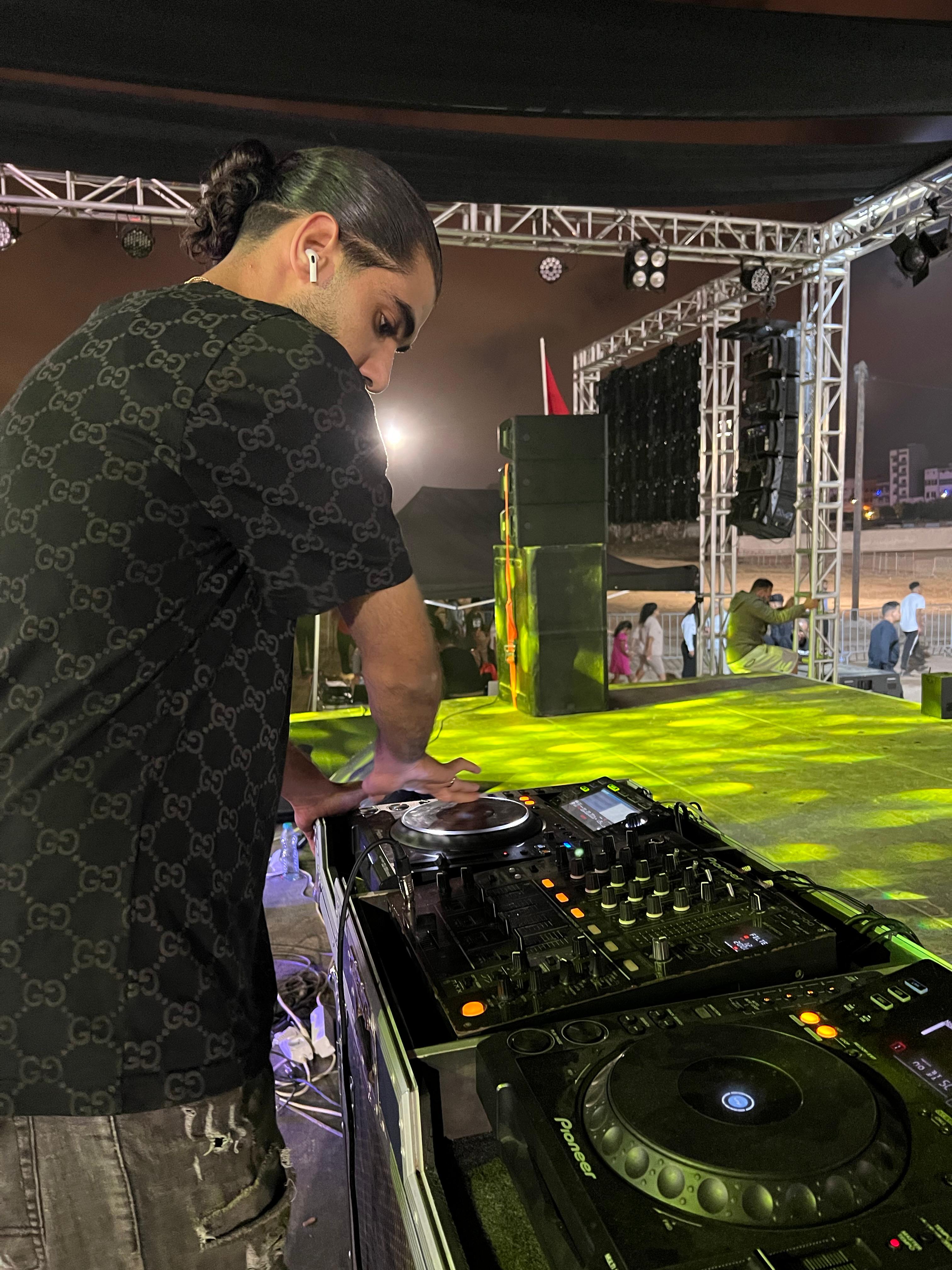 Deejay ZR