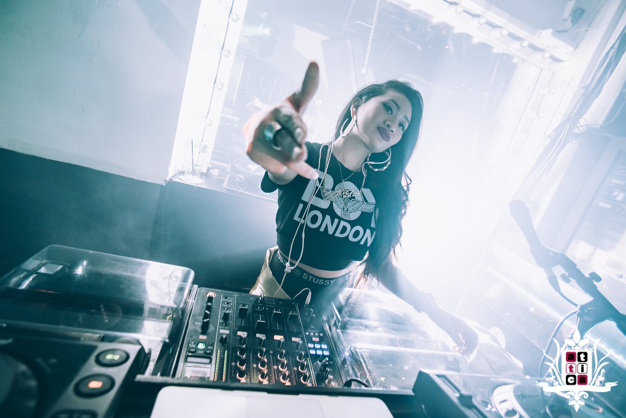 DJ YΣNN