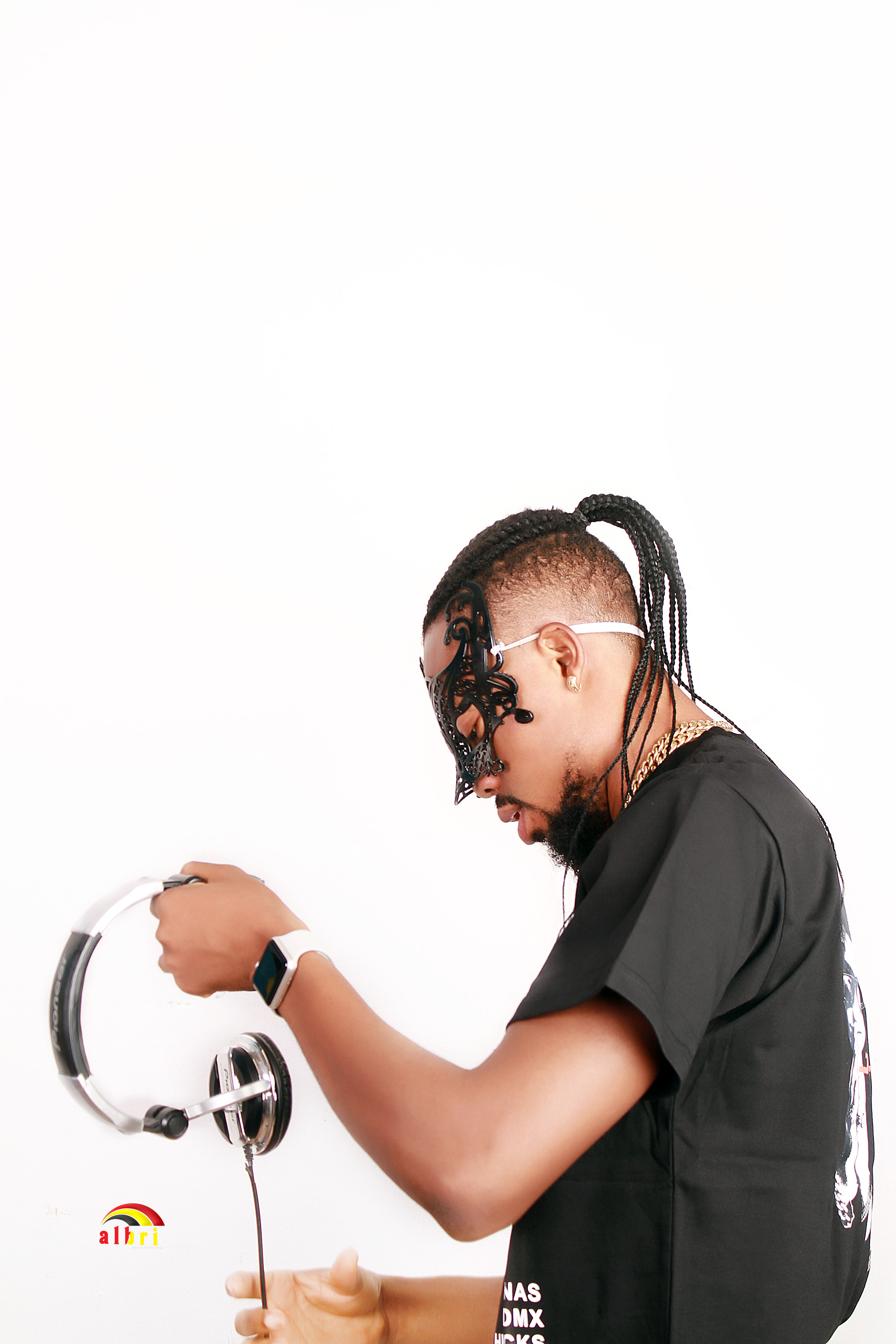 Maskdjdazzyb 