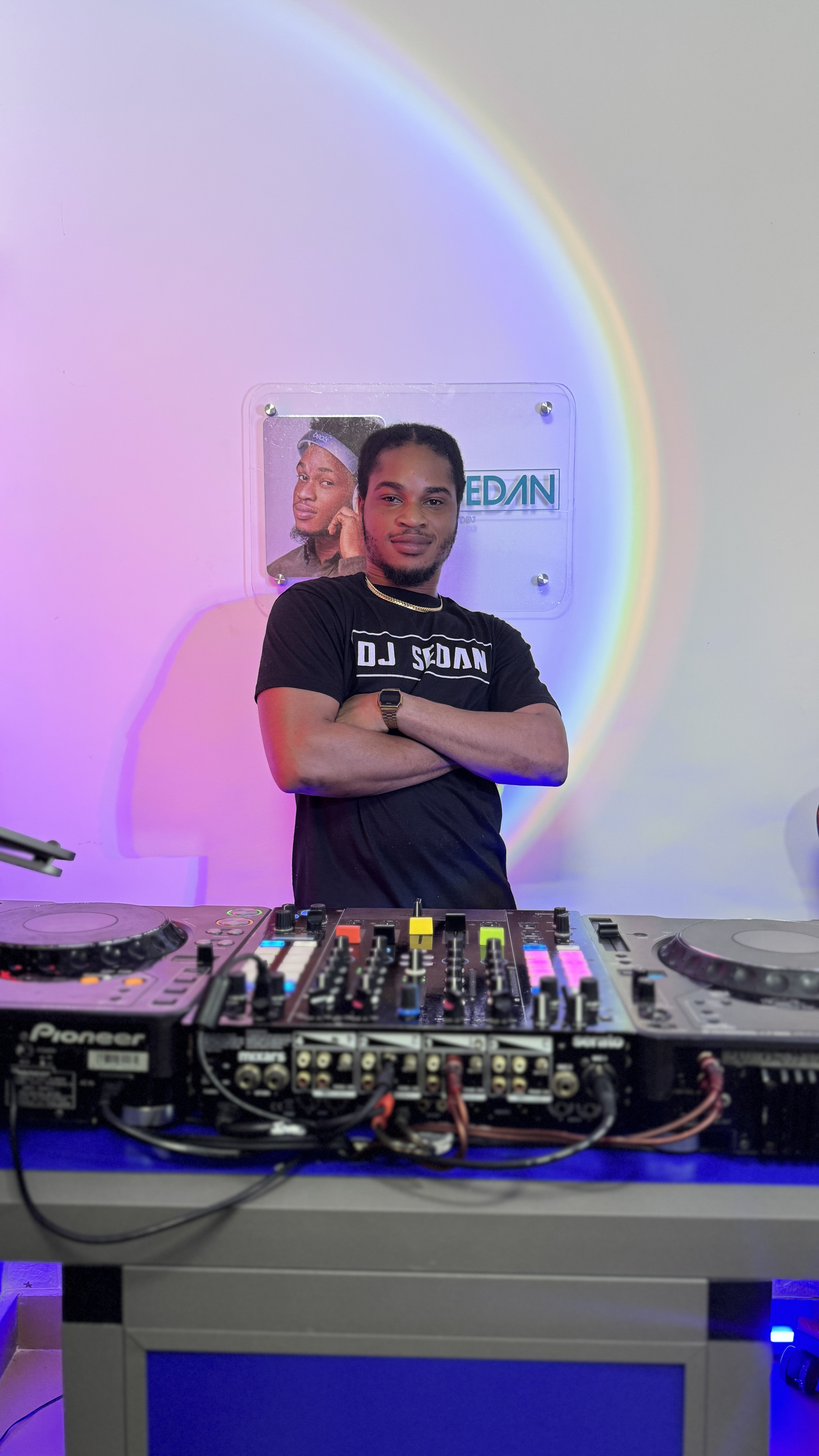 DJ Sedan