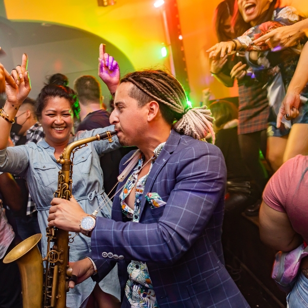 DJ SAXYPANTZ 