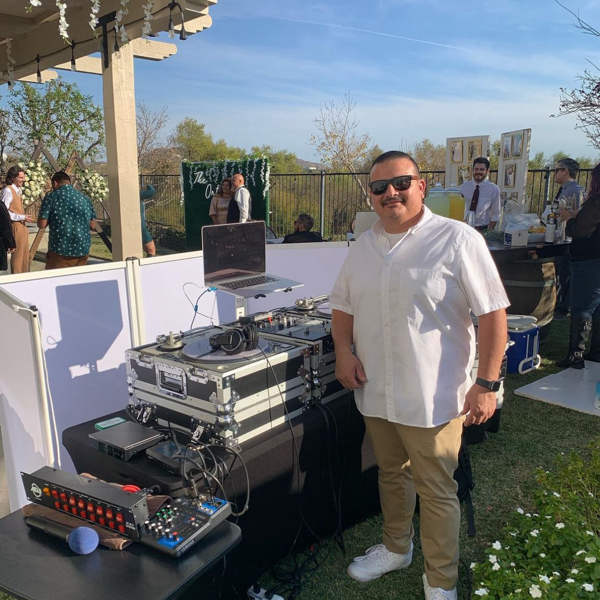 Dj MikeC (floor control ent)