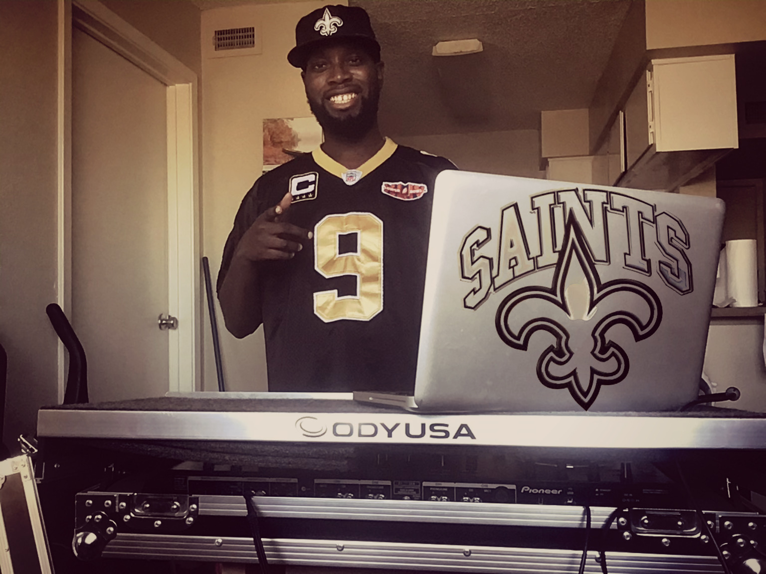 Dj Brezzy