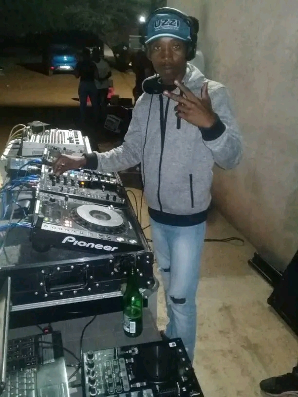 Dj mzansi sa