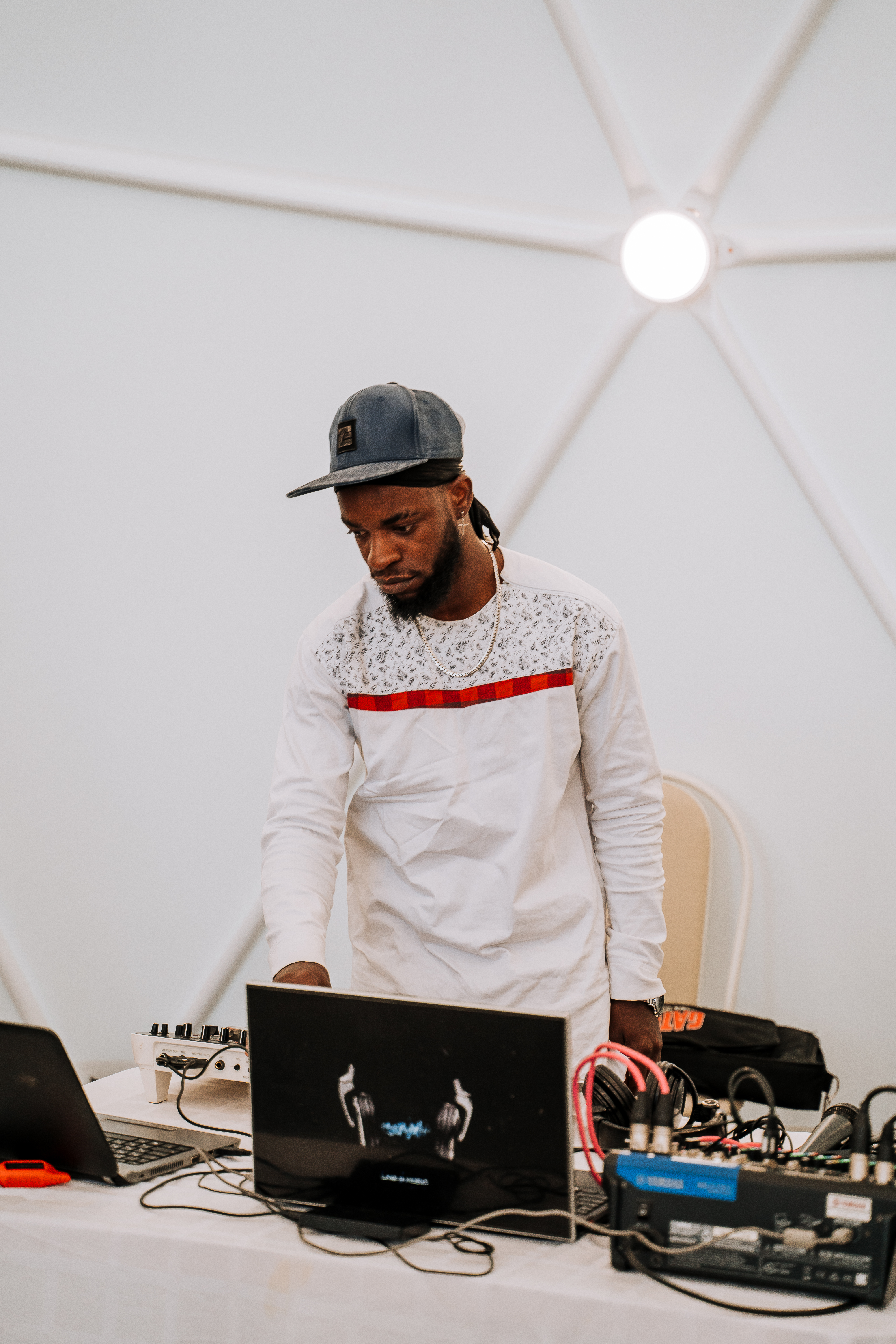 DJ TOMBLACK