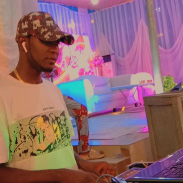 Dj levy k