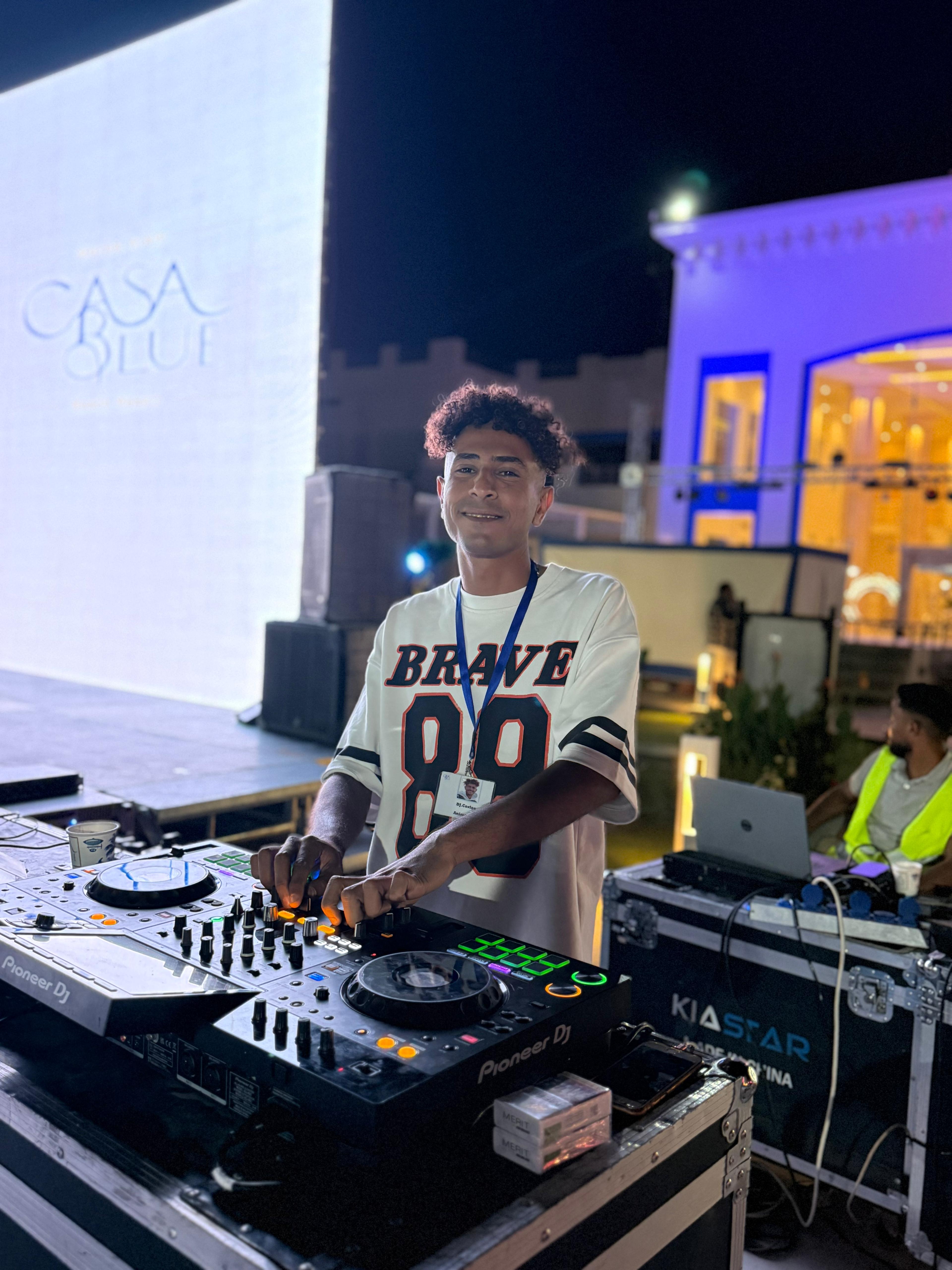 DJ Carlos