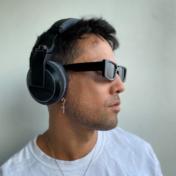 Dj EDHIRO 