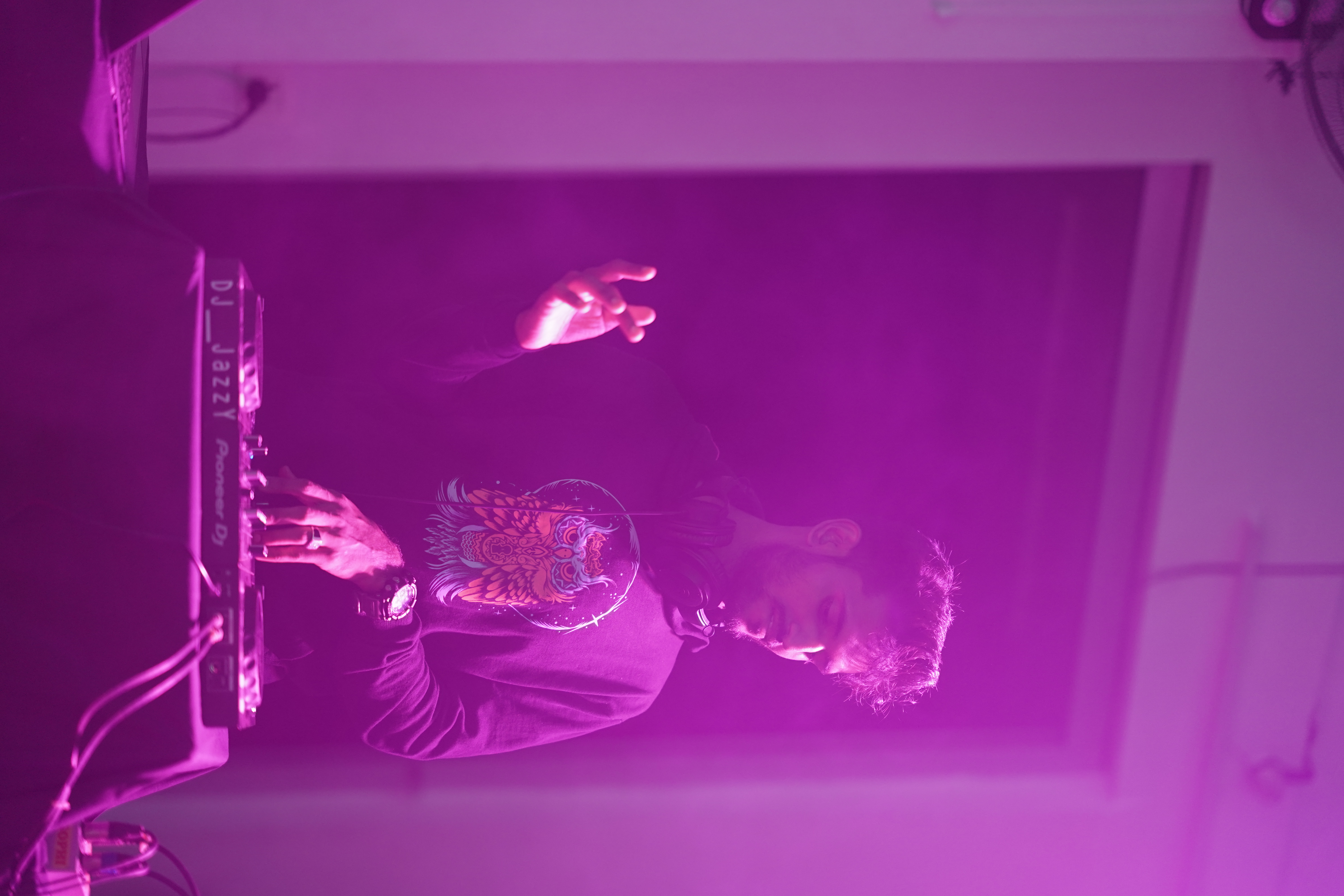 DJ JAZZY 