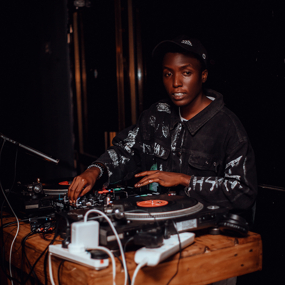 Dj6ixteen