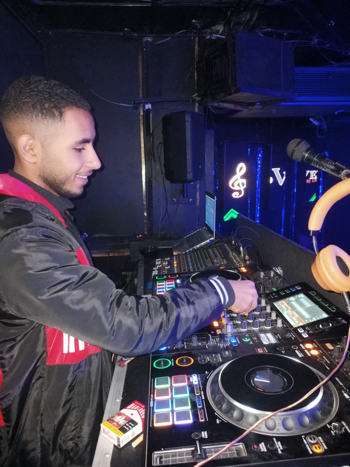 DJ jou