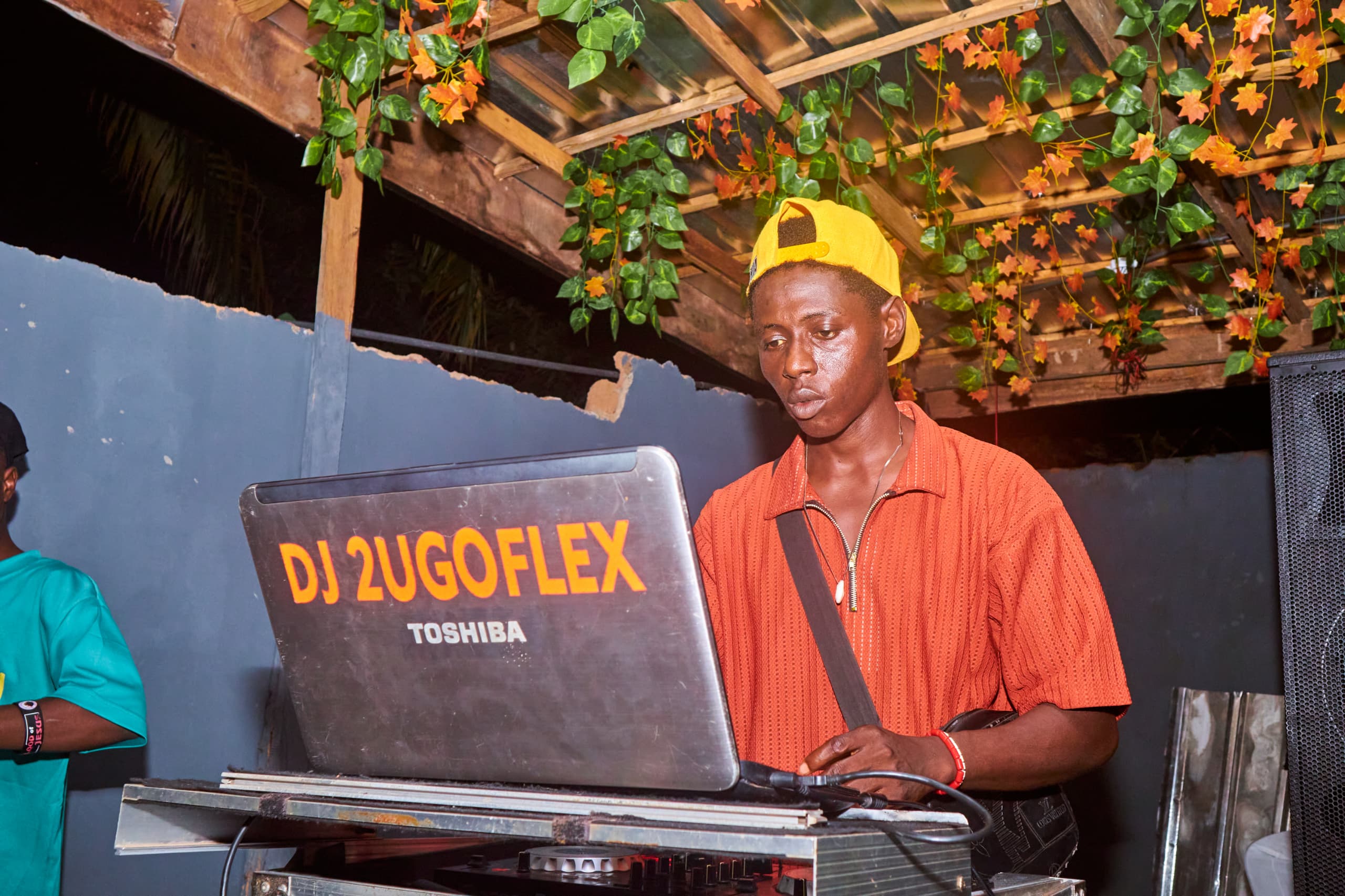 Dj 2ugoflex