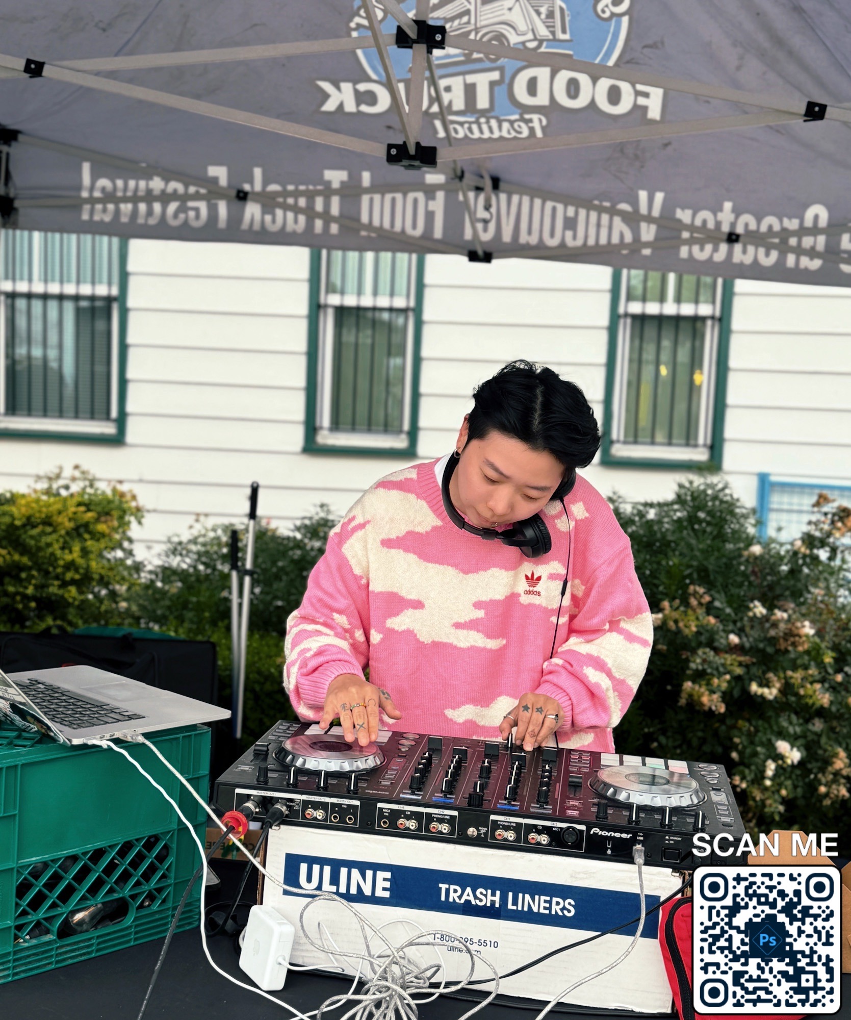 DJ S