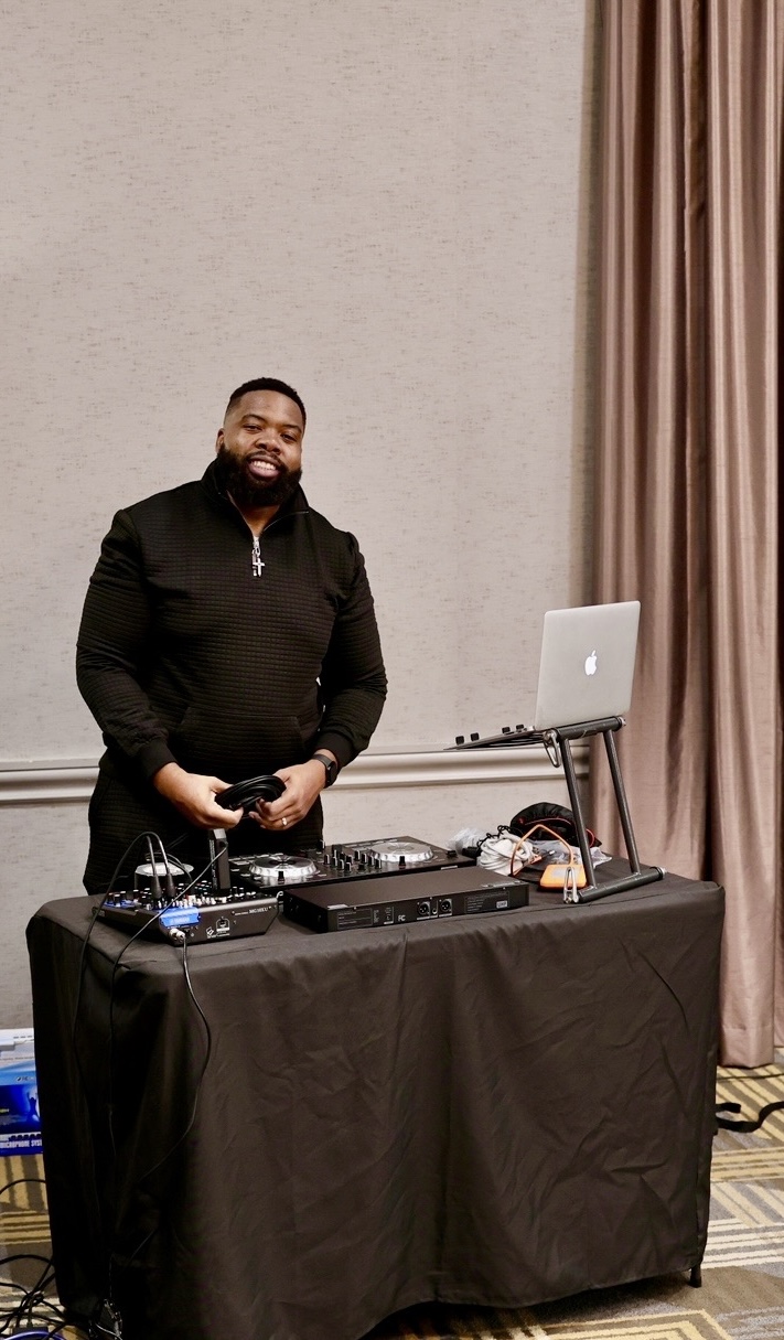 DJ Chris Coaks