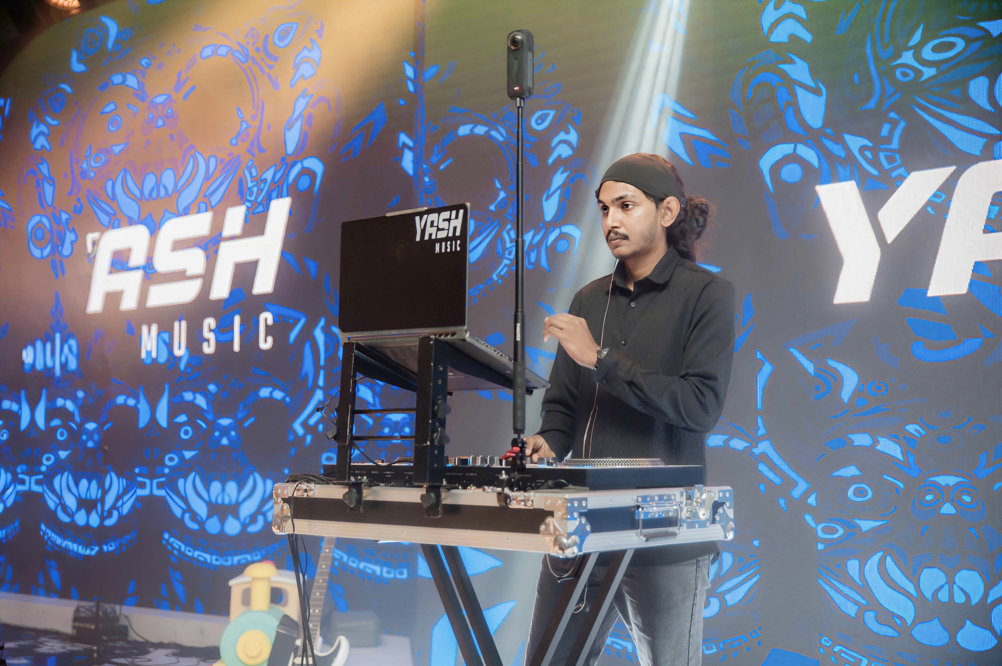 Dj Yash