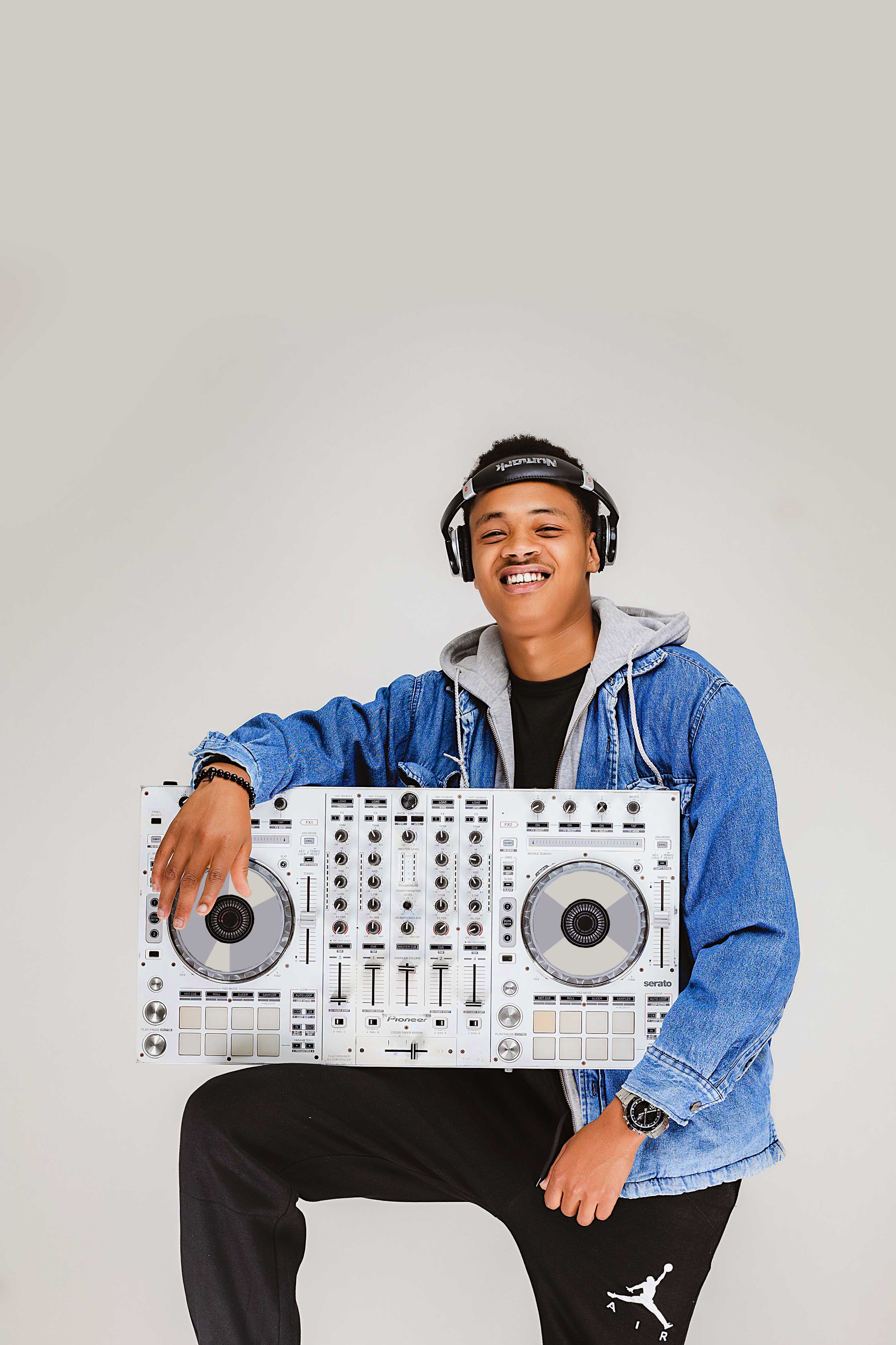 Dj Tevin.5