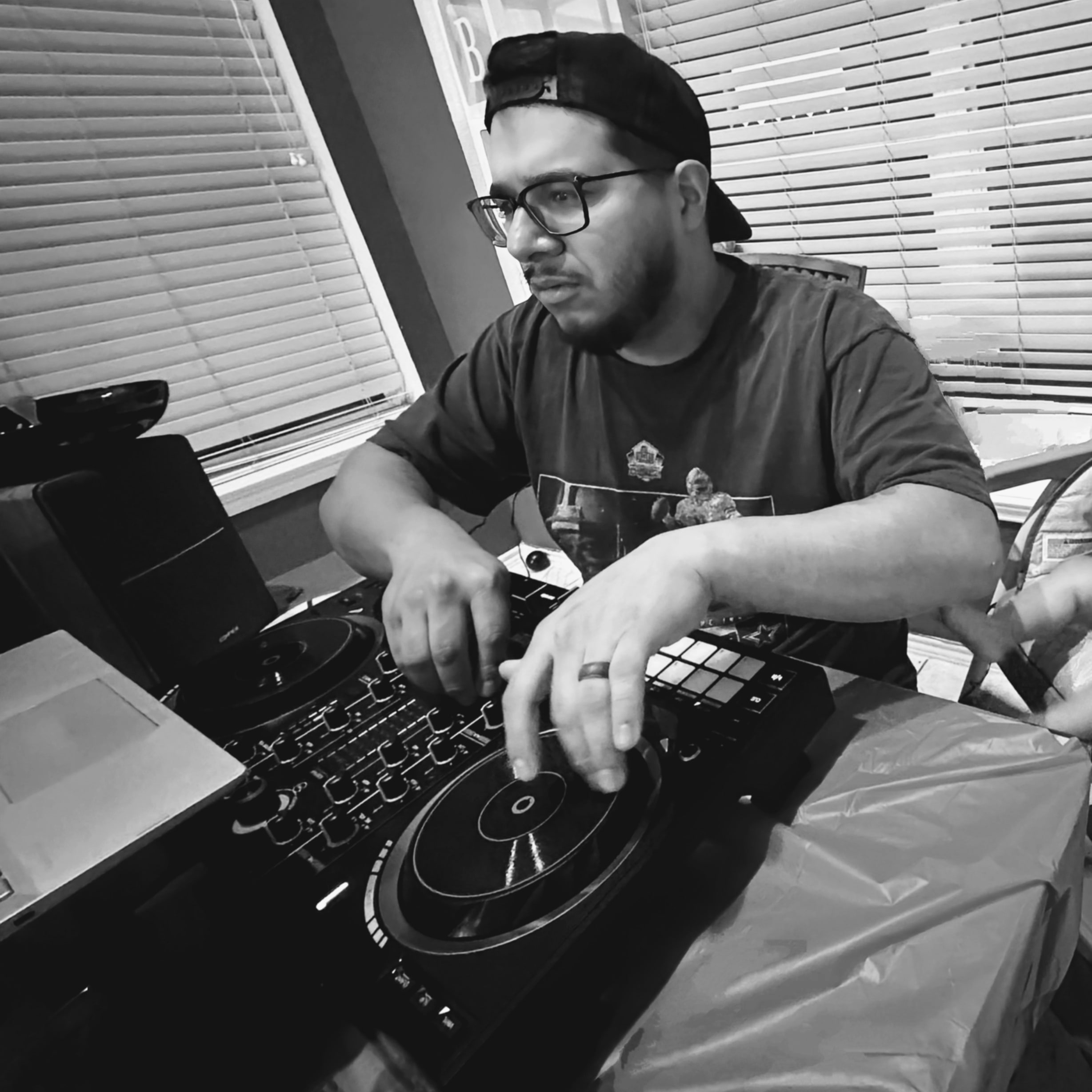 Dj YoAdrian