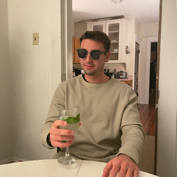 MVMVNTO