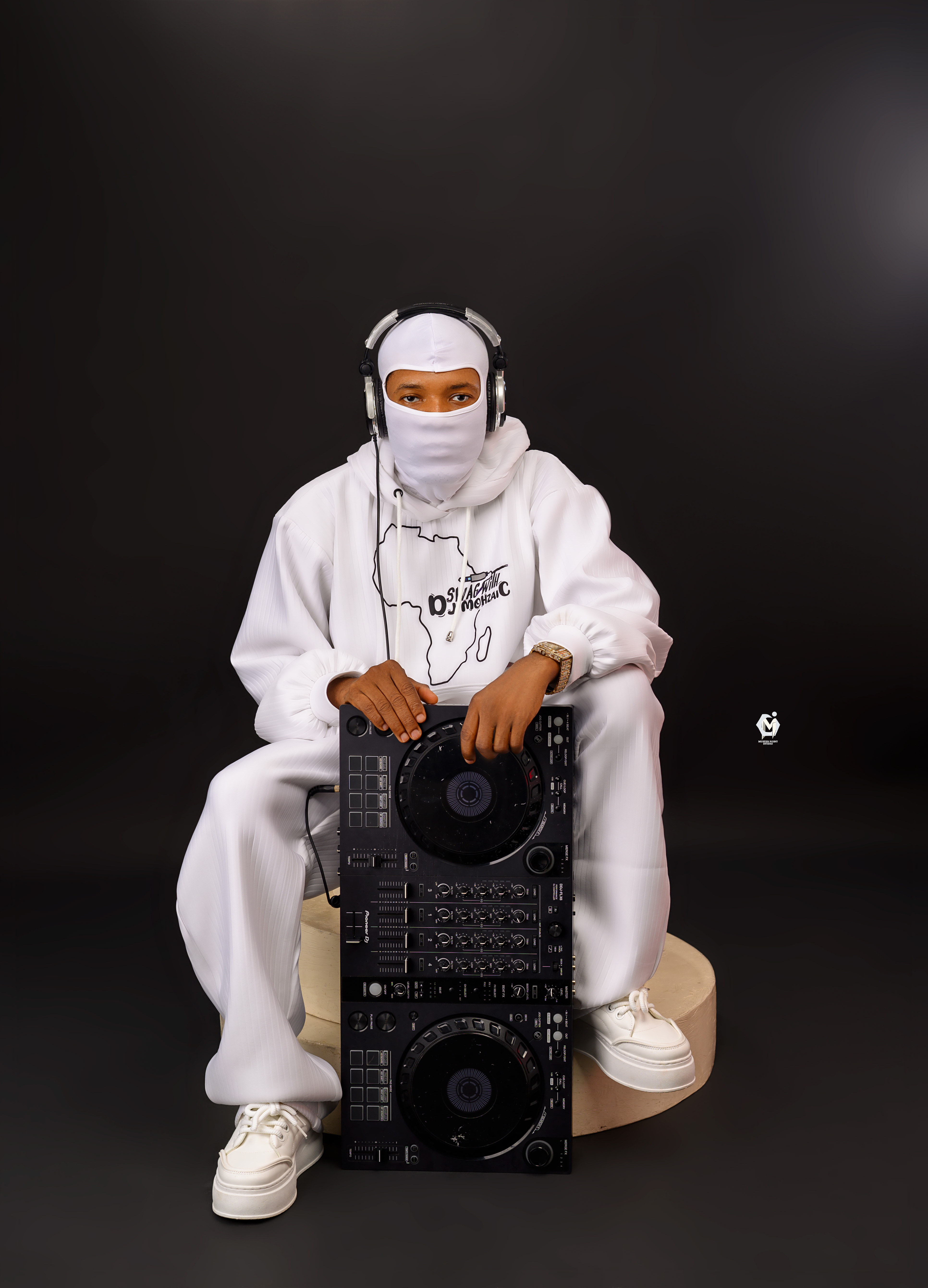 Dj Mohzaic