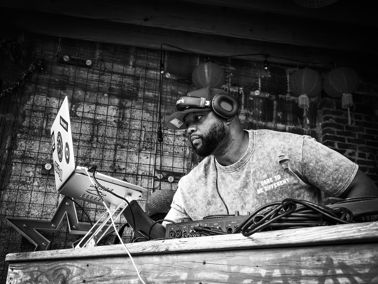 DJ Glov