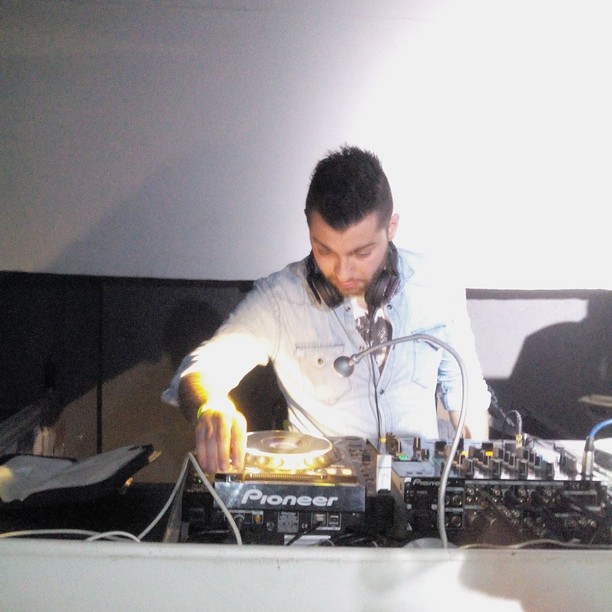 VICI WHIDE DJ