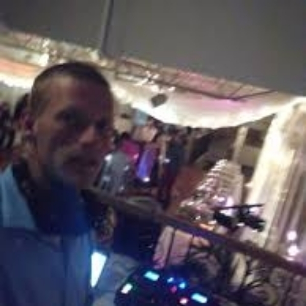 DJ MAGNUM