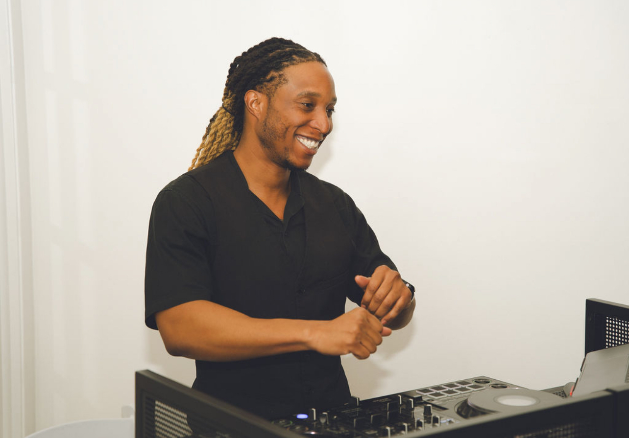 DJ Quote Official