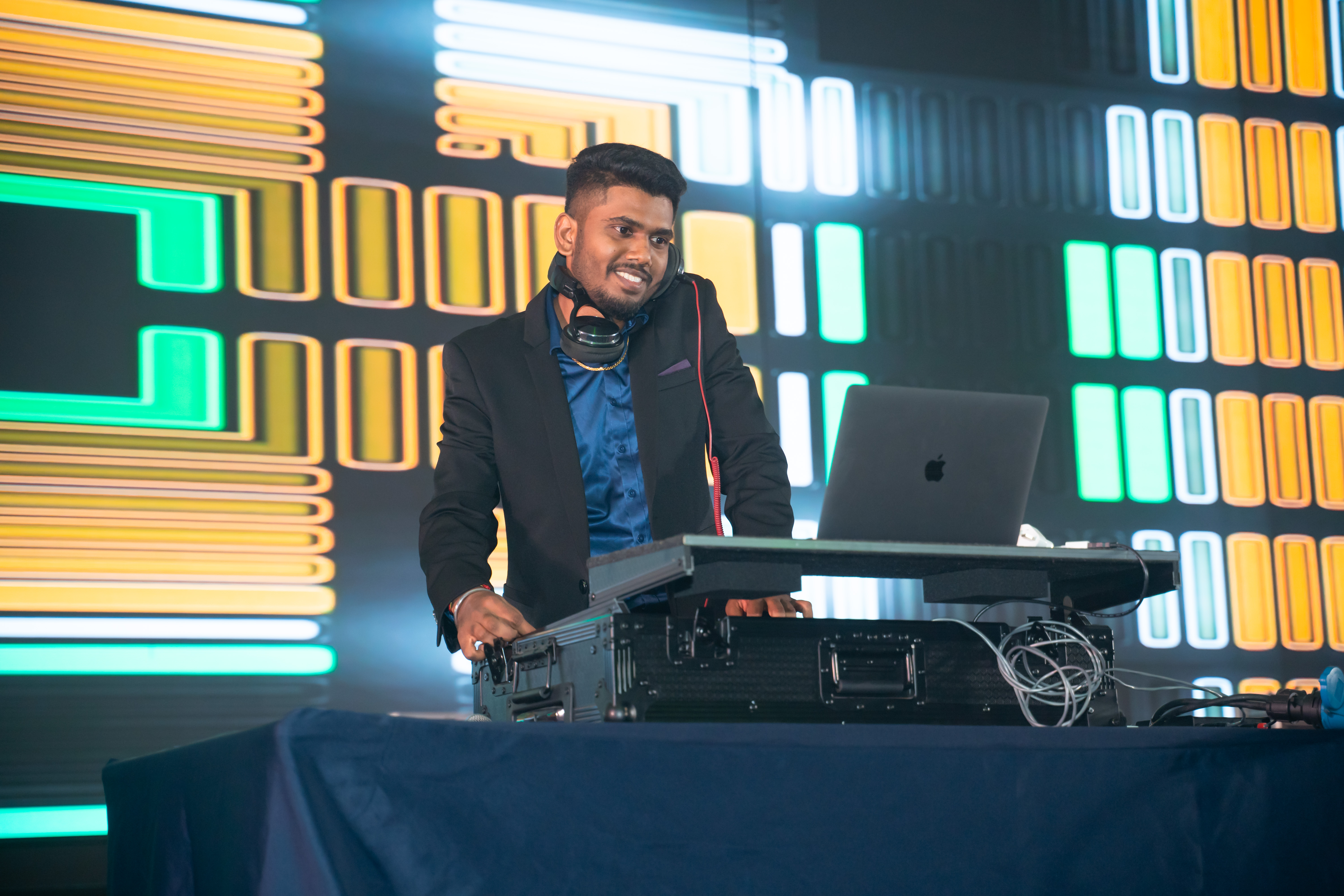 DJ Vicky
