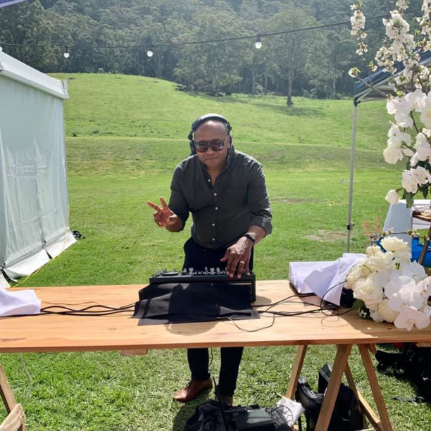 Warren Hayward (DJ Wix)