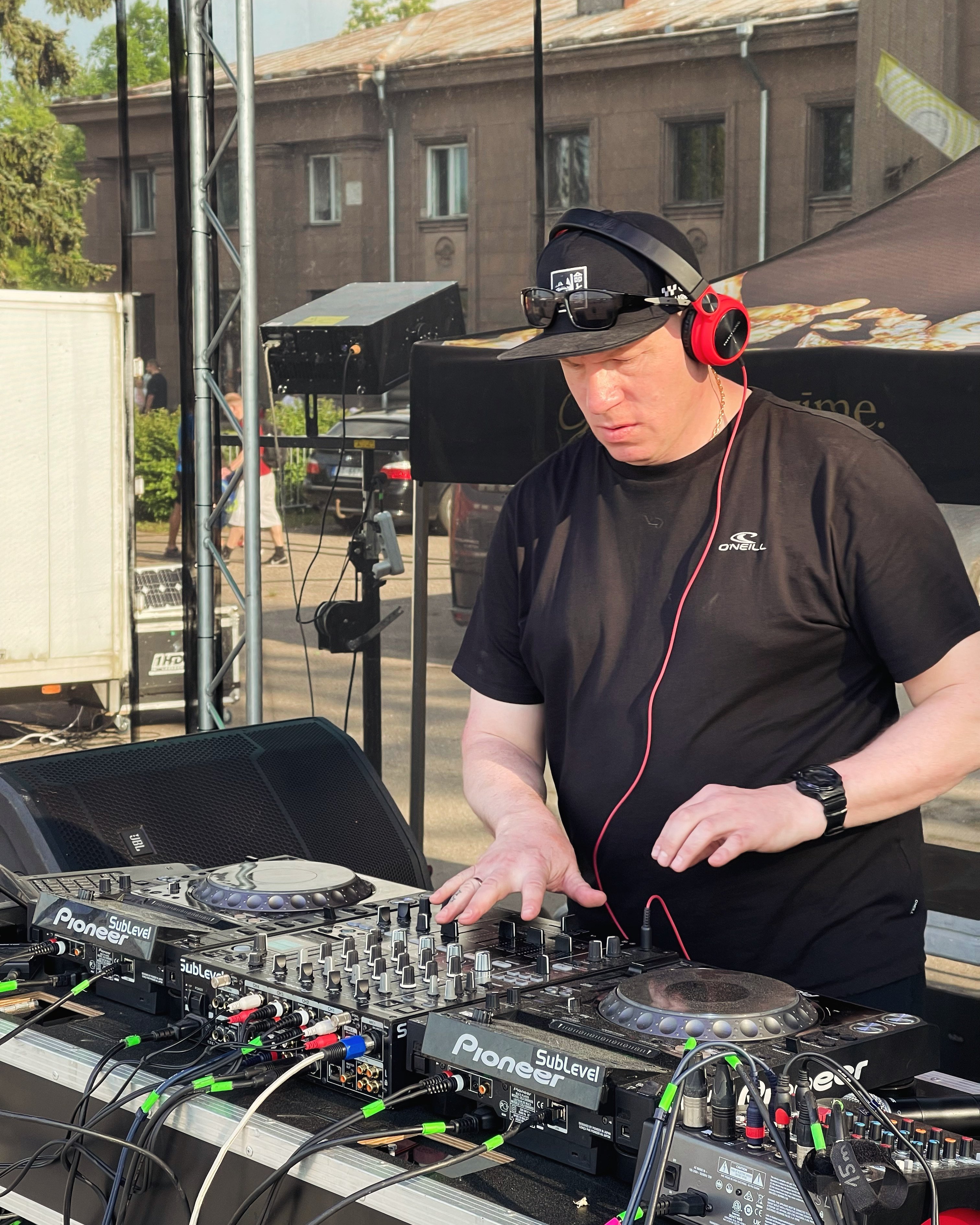 DJ UO