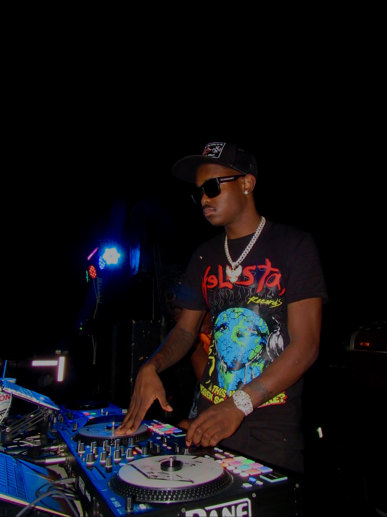 DJ JONDOE 