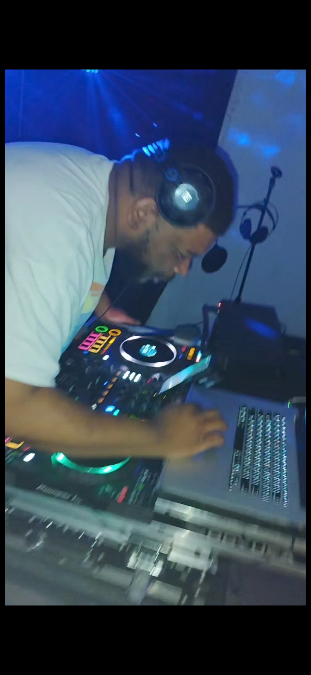 Dj Eazy