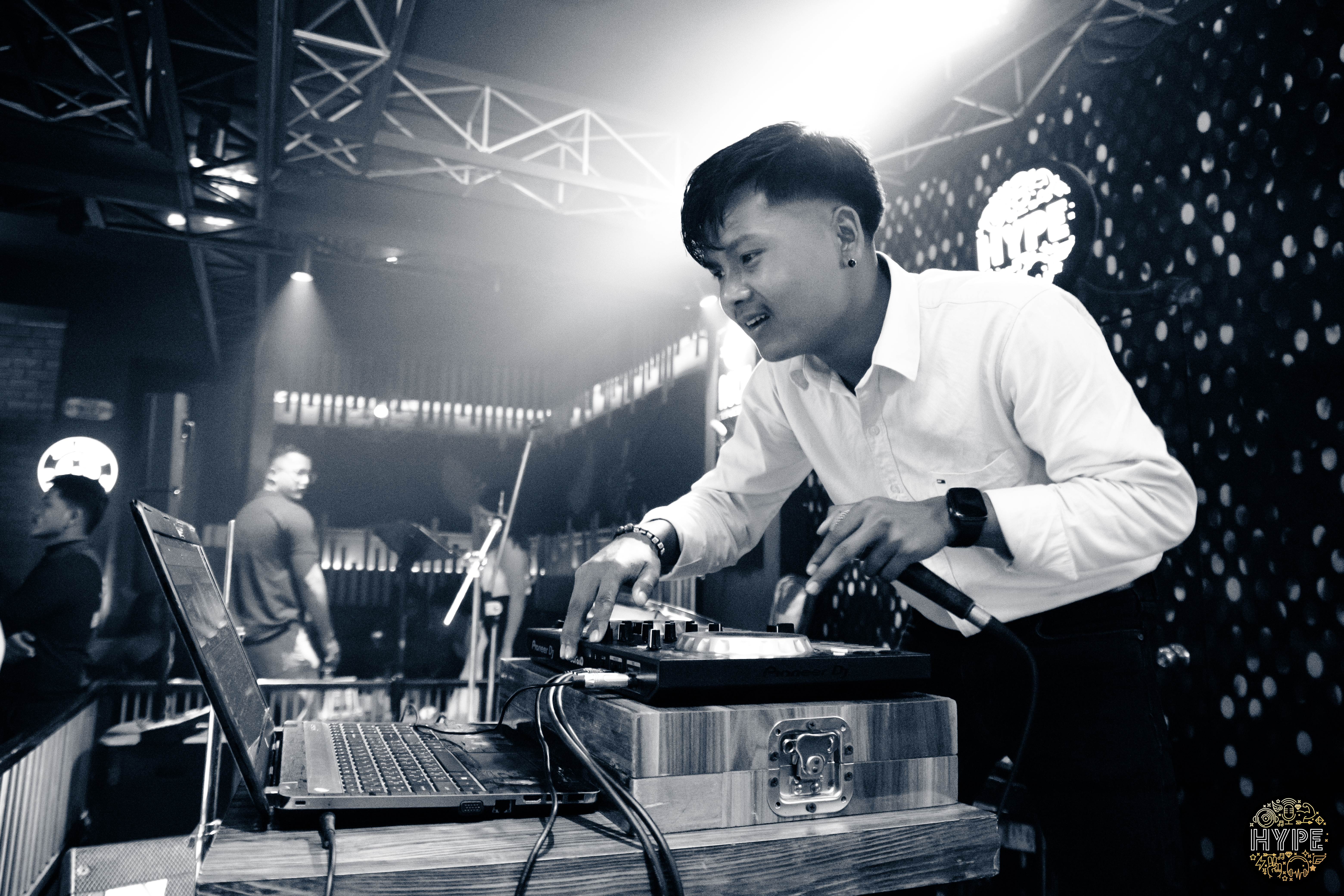 DJ NOX
