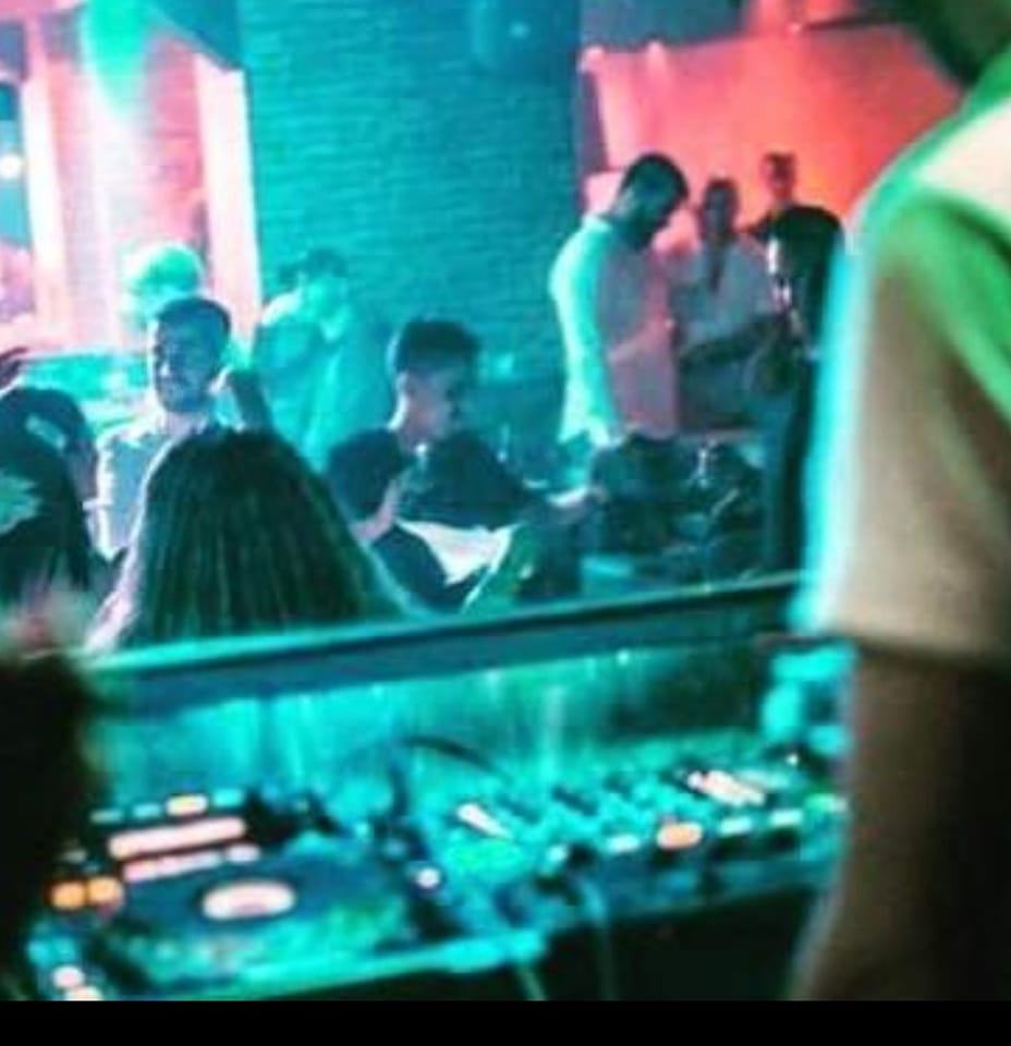 DJ Vaxson