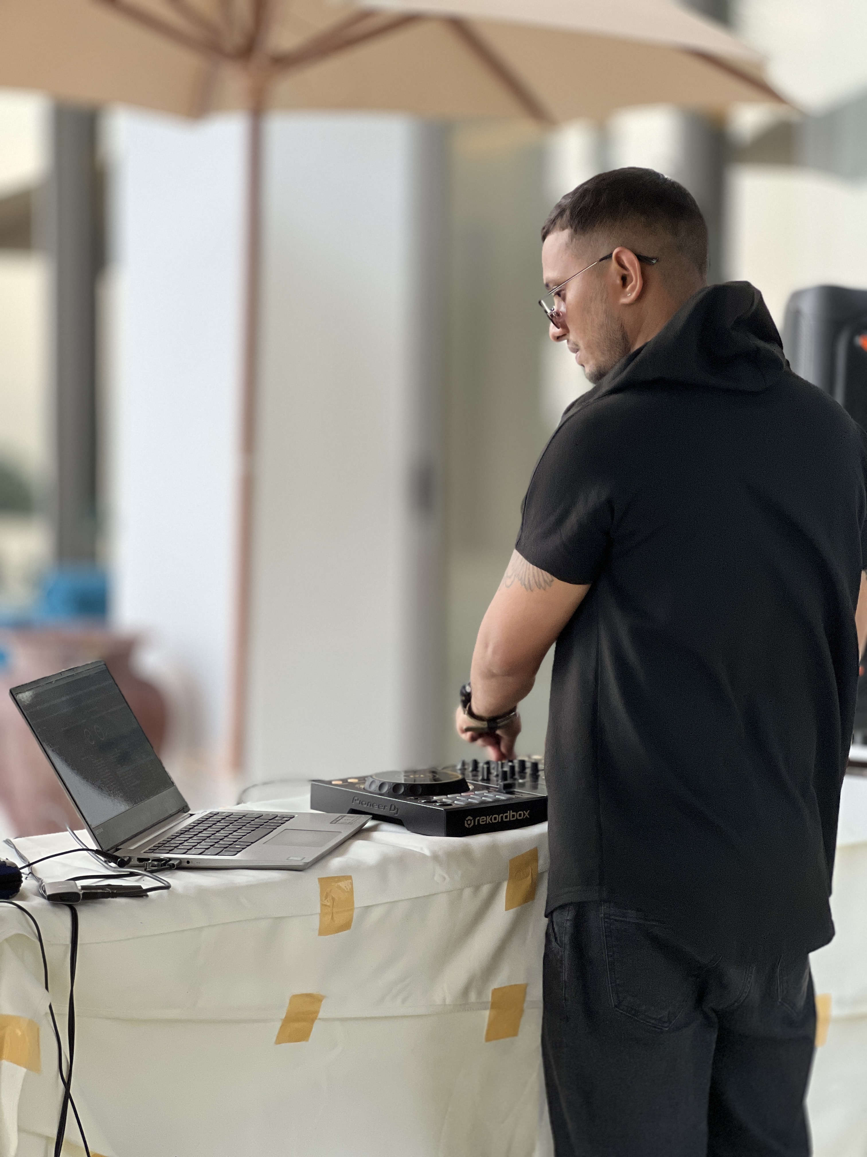 DJ MEET