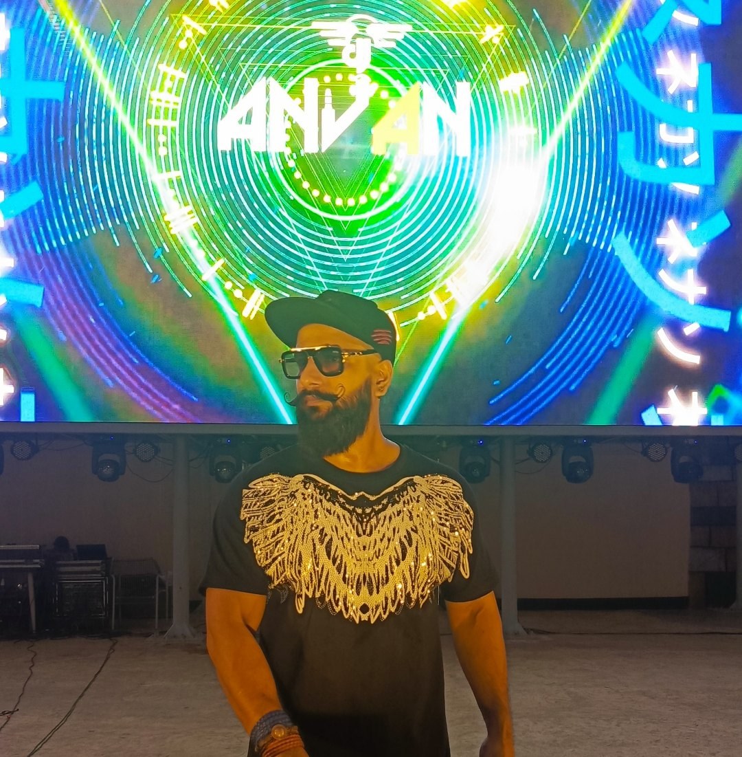 Dj ANjAN