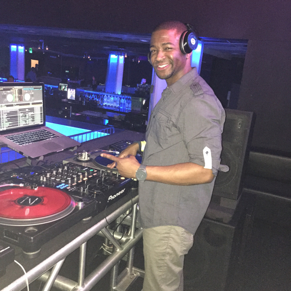 DJ J-Onez