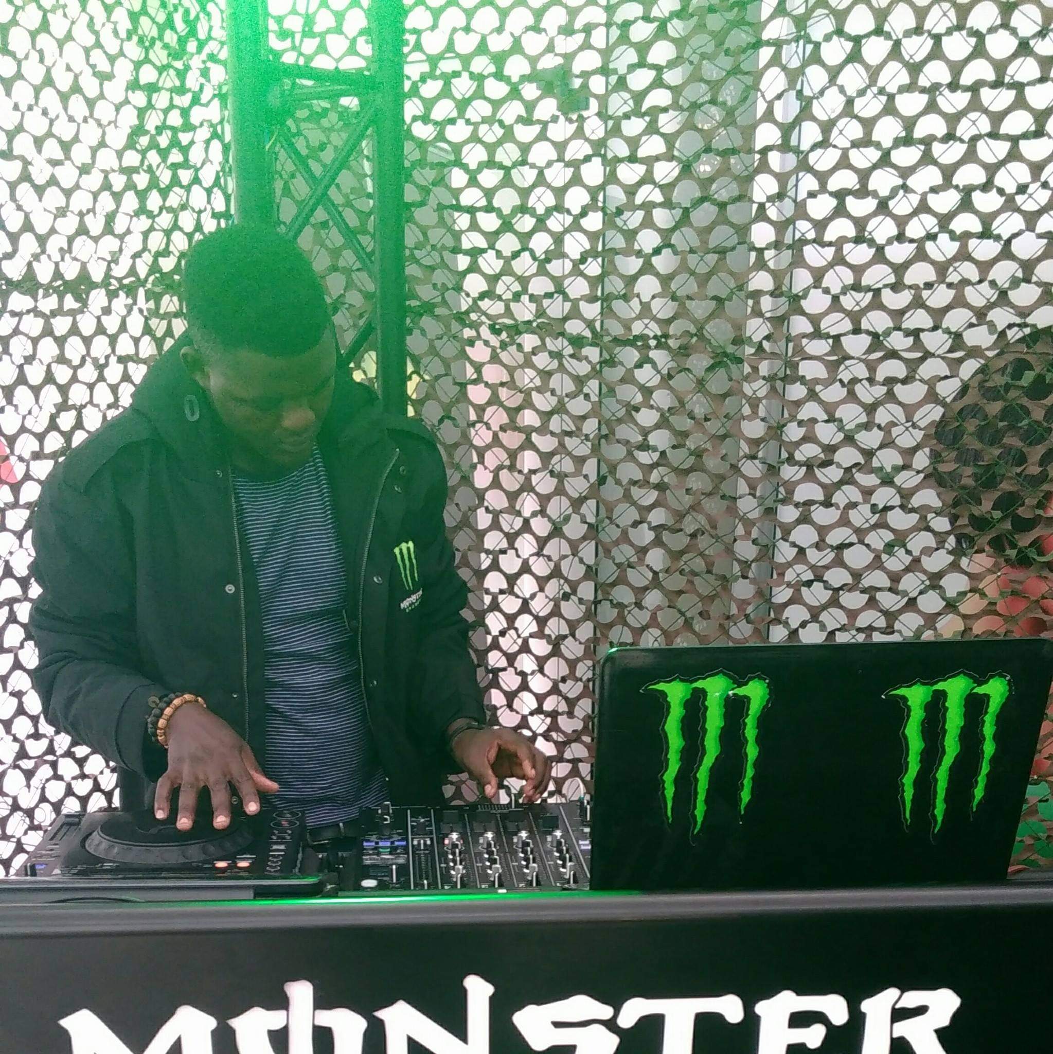 DJ Zheano 