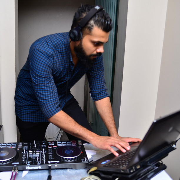 Dj Josh 