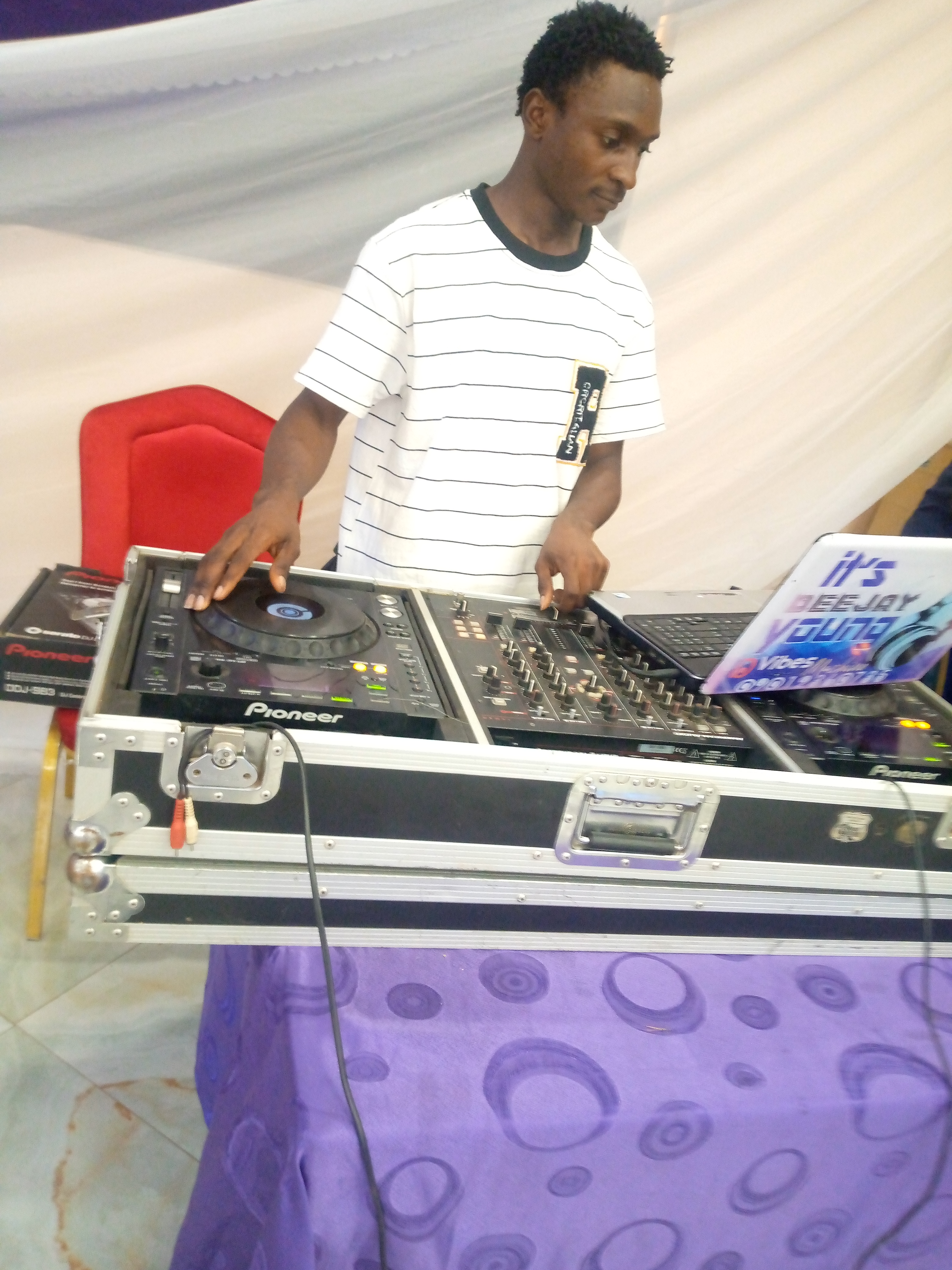 Dj whizzy